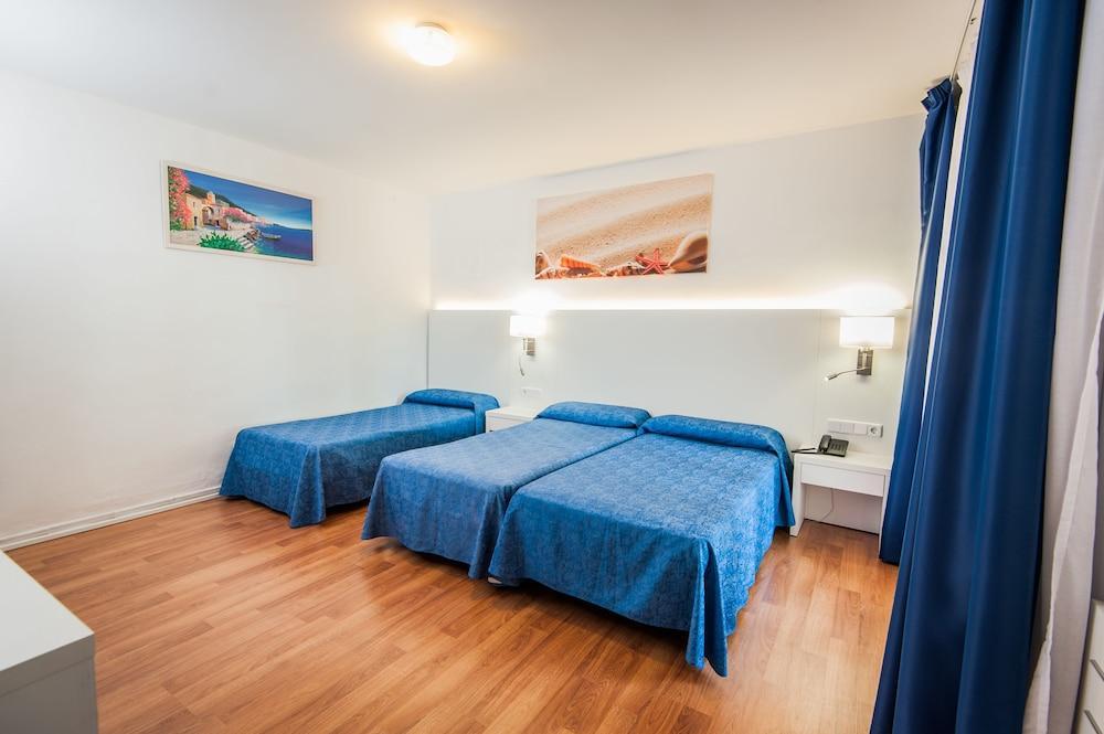 Hotel Cala Murada Bagian luar foto