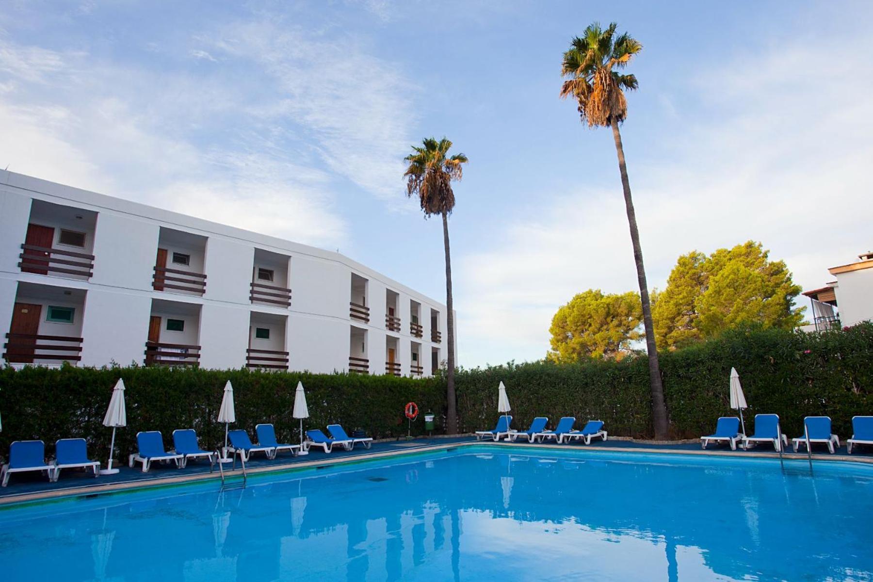 Hotel Cala Murada Bagian luar foto