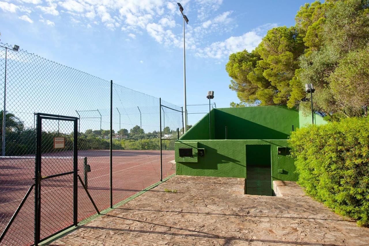 Hotel Cala Murada Bagian luar foto