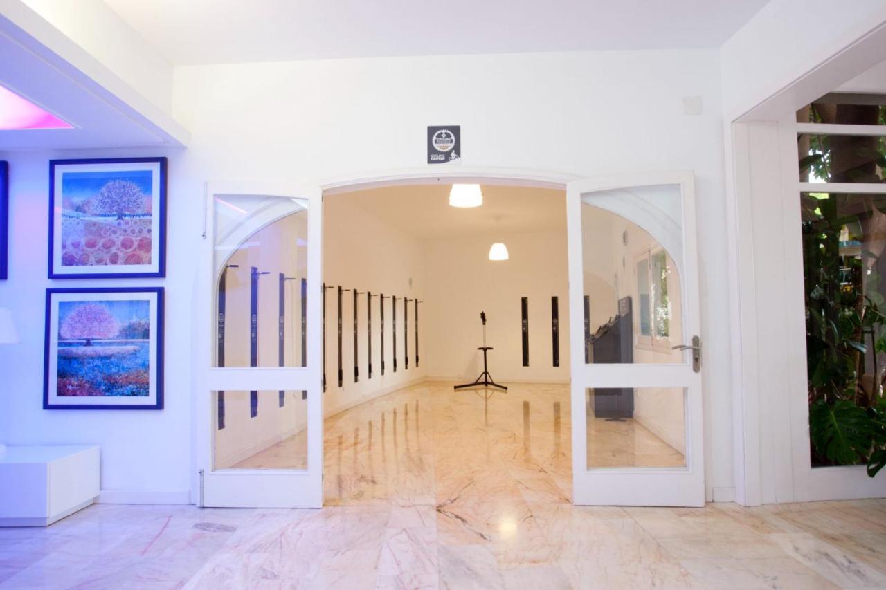 Hotel Cala Murada Bagian luar foto